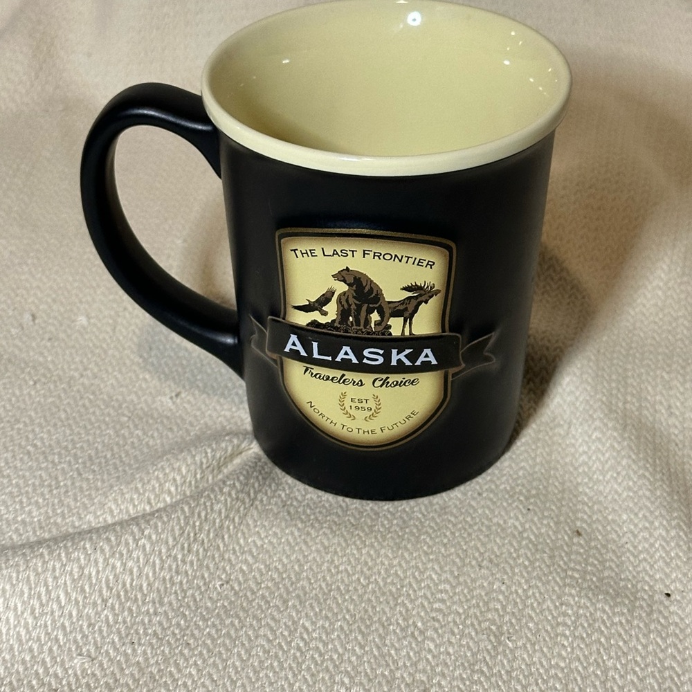 Alaska Travelers Choice Black and Cream Mug